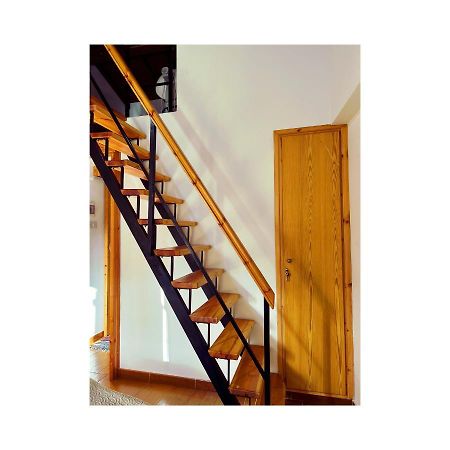 Η Θέα Villa โลฟู ภายนอก รูปภาพ
